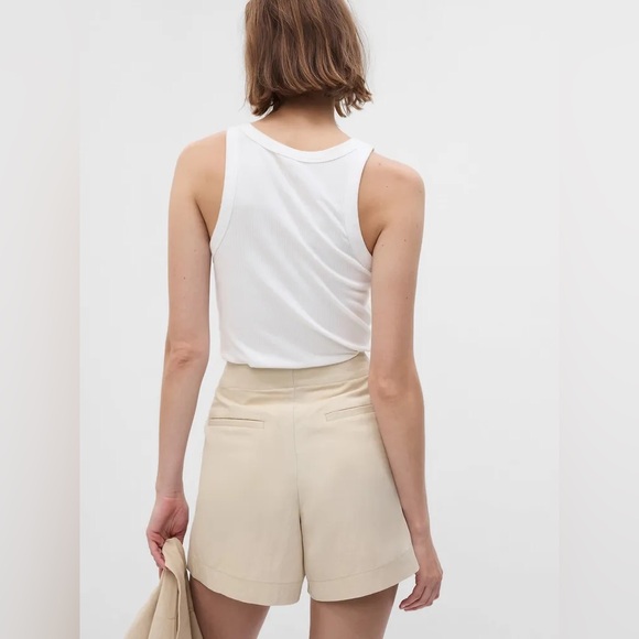 NWOT Gap 5” Soft Suit Shorts - Picture 4 of 11